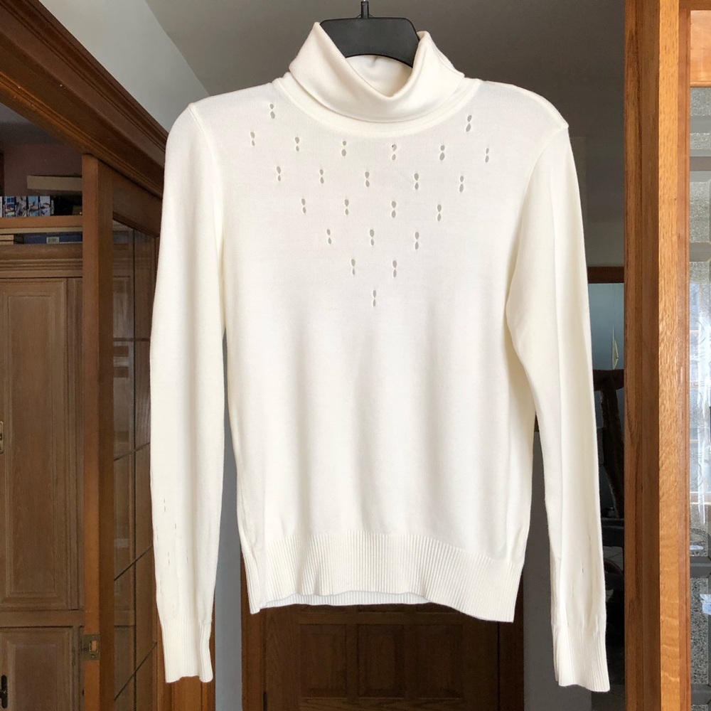 Waggon Paris white soft sweater 
Size XS-S